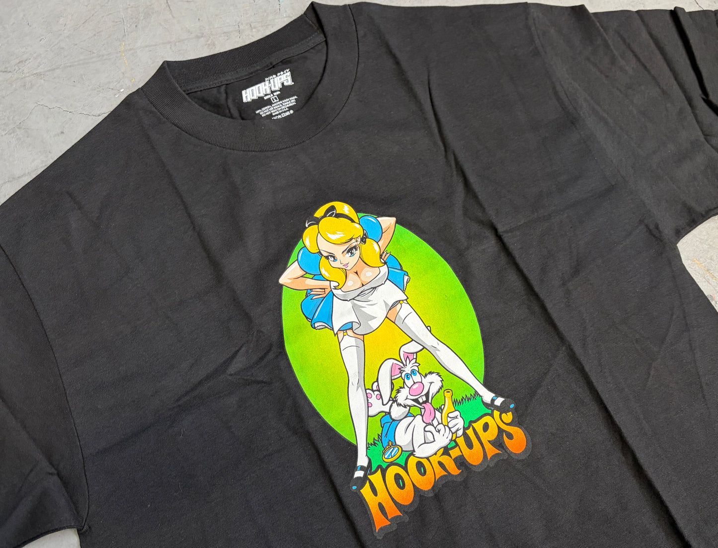 Alice & Friends - BLACK T-SHIRT - NEW OLD STOCK FROM 2010