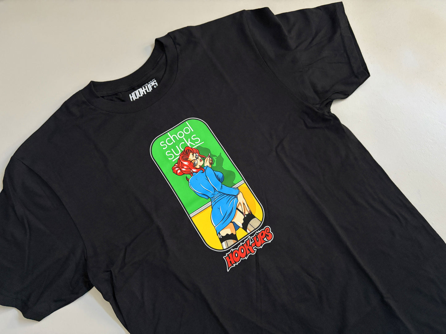 School Sucks T-shirt - BLACK